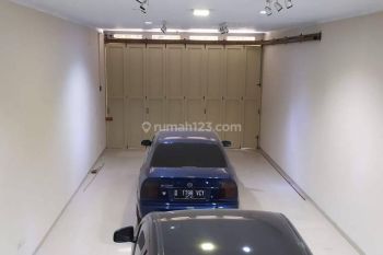 Ruko Siap Pakai Nyaman Strategis di Jalan Holis Bandung