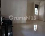 thumbnail-rumah-2-lantai-sudah-renovasi-di-satelit-utara-surabaya-4