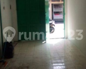 Disewakan Ruko 1,5 Lantai Pusat Kota Sayap Otista