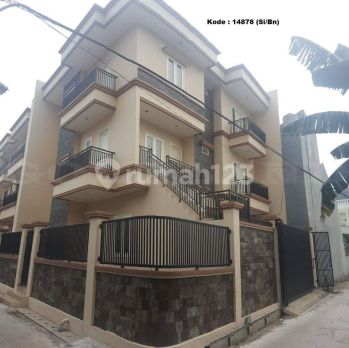 Kode 14878 si bn , Disewa Rumah Sunter, Luas 168 Meter