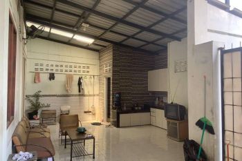 Disewakan gudang di Palem Watu Surabaya Barat