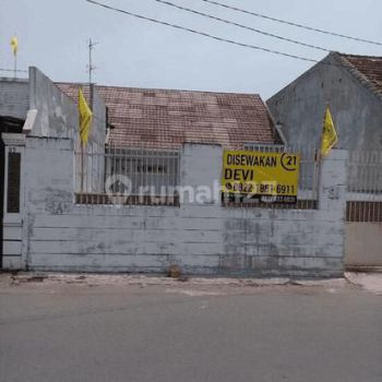 Rumah  Di Jl Kusnan Cirebon Jawa Barat