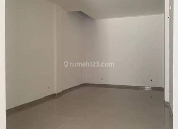 Ruko Gandeng Dijual 3 Lantai Osaka Pik 2