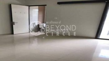 For Rent Pertahun Rumah 2,5 Lantai Di Sarijadi Bandung Kota