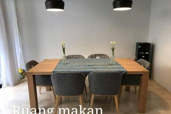 Beautiful House In a Townhouse