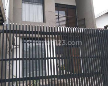 Rumah Turangga Dekat Griya Yogya Siap Huni