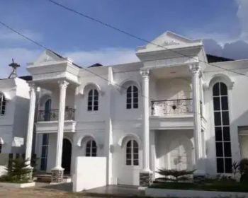 Rumah tengah kota yg mewah