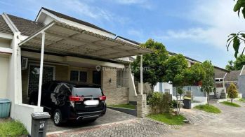 LADIVA GREENHILL CLUSTER GREEN LEAF-MENGANTI (DN-XM)