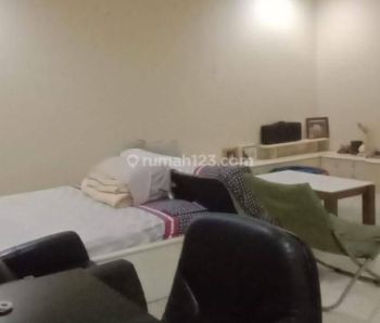 Rumah Siap Huni 3 Lantai Katamaran Indah