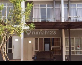 Dijual Rumah Lokasi Residence One Bisa Kpr