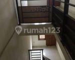 thumbnail-rumah-3-lantai-shm-bagus-14