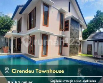 Dijual Rumah Mewah 2 Lantai Siap Huni Dalam Town House