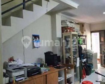 Ruko di Arcamanik Bandung Dijual Lokasi Jalan Utama Terawat Siap Pakai