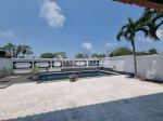 thumbnail-beautiful-newly-renovated-freehold-villa-with-ocean-and-gwk-view-0