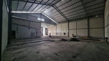 DISEWAKAN GUDANG BARU SIAP PAKAI DI JL. WR. SUPRATMAN, SEMARANG BARAT