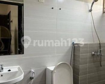 Semi Furnished Rumah di The Eminent, Cluster Illustria