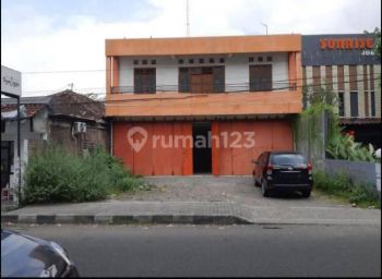 Disewakan Ruko strategis depan terminal jombor