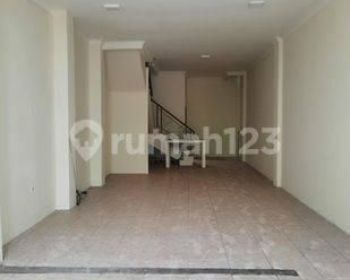 Ruko 3 lantai Di Kelapa Gading