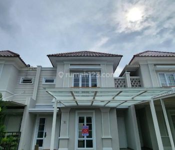 Disewakan Rumah Rapih di Cluster Granada Menagio Gading Serpong