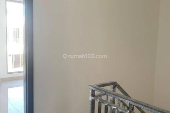 Disewakan Rumah Pik 2 Cluster Tampa Ukuran 6x12.5 2 Lantai