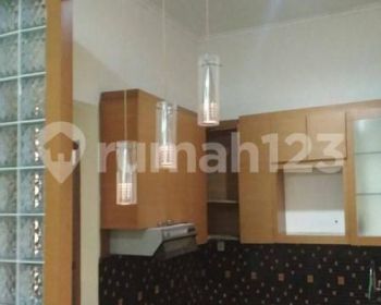 Disewakan Rumah Bersih Luas Siap Pakai Mekar Wangi Rumah Semi Furnished Bagus -