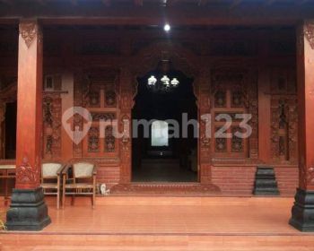 Rumah UNIK GAYA JOGLO DEKAT UNDIP TEMBALANG