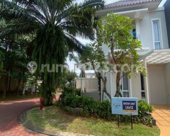 DIJUAL FURNISHED RUMAH HOEK CLUSTER KARELIA  Furnished