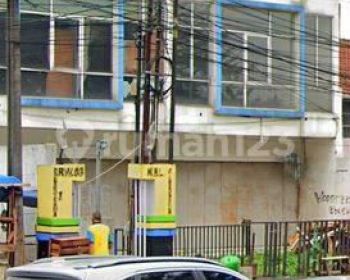 Ruko di pinggir jalan utama Moh. Toha dengan harga terjangkau