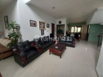 Dijual Rumah Siap Huni di Kencana loka BSD City