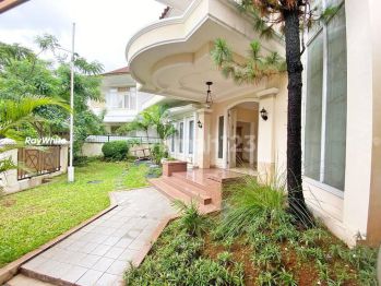 Rumah Mewah di Lebak Lestari, Lebak Bulus, Jakarta Selatan