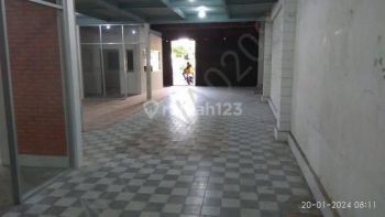 kan Ruko di Meruya Utara Kembangan Jakarta Barat.