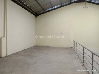 Gudang di Gudang prima center kedaung kali Angke Cengkareng ( lisa 11/1)