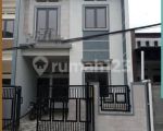 thumbnail-strategis-rumah-dua-lt-modern-dekat-bsm-kota-bandung-305m9-1