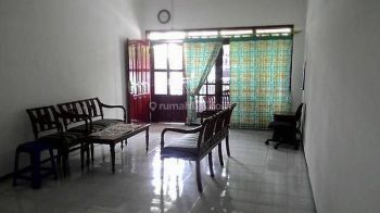 rumah siap huni di Kutisari Indah