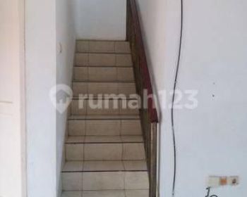 Rumah 2 lt di Kencana Loka Bagus Harga Murah Dekat Tol dan Stasiun