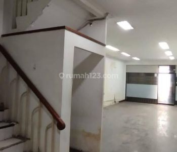 Ruko 2 lt lokasi strategis depan mall di kelapa gading