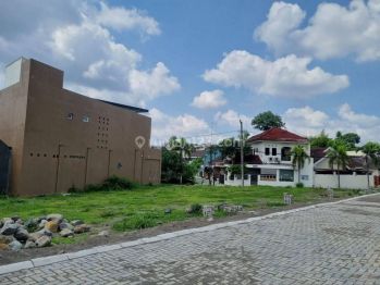 Siap Balik Nama Dekat Fe Uii Condongcatur Jogja, SHM