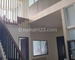 thumbnail-rumah-hoek-2-lantai-minimalis-modern-villa-melati-mas-6