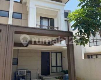 Disewakan rumah DiPodomoro Park furnished