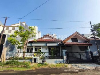 Disewakan Rumah Baruk Utara Dekat Superindo Merr
