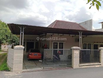 Dijual Rumah Komplek Bank Raya Demang Lebar Daun Palembang
