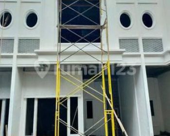 Ruko di Komplek Mutiara Wahidin Jl. Bambu Runcing, Medan