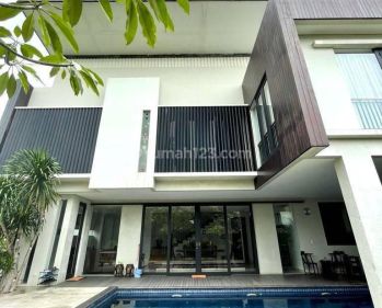 Rumah ada Pool  dalam Cluster area Cilandak jakarta Selatan