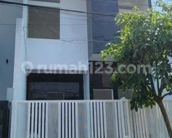 Di  Rumah Siap Huni Di Janur Asri Kelapa Gading Jakarta Utara