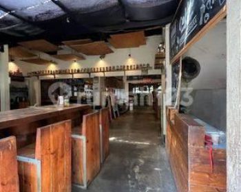 Jual Ruang Usaha Cafe Resto di Sayap Riau Bandung