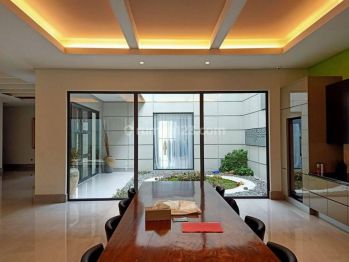 Rumah Mewah PIK Pantai Indah Kapuk View Danau, Marmer + Lift