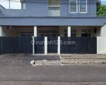 Rumah Bagus Siap Huni, 2 Lantai, Full Renov di Kucica Maleo Bintaro Sektor 9