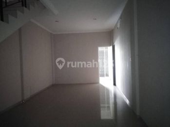 Ruko 3 Lantai Siap Pakai Di Bangkong Semarang