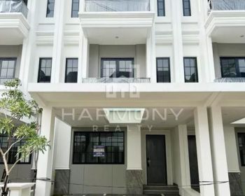 Rumah Mewah di Alam Sutera, Siap Huni, Lokasinya strategis