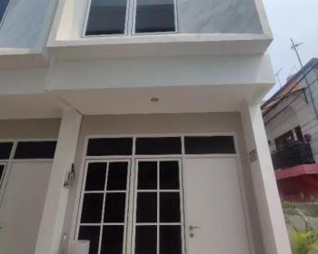 Rumah murah dekat stasiun kereta SHM di jakarta barat Tamansari